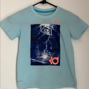 Boys Nike tee